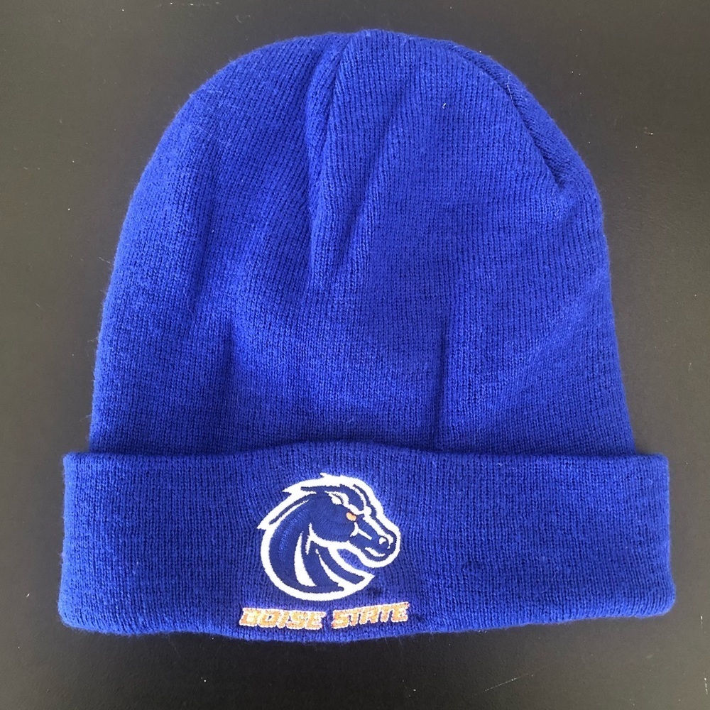 Captivating Headgear Boise State Broncos Unisex Adult Blue Knit Cuffed Beanie OS